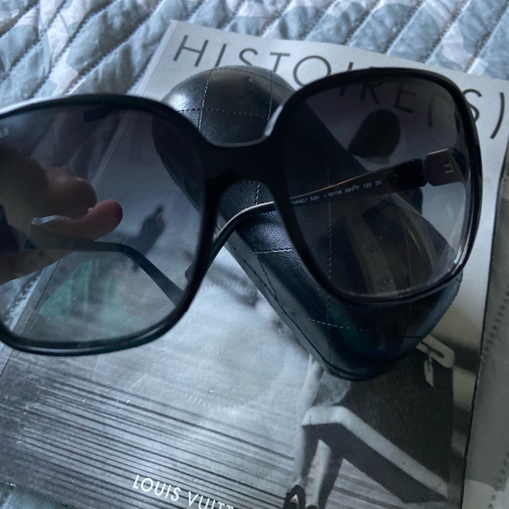 Chanel sun glasses
